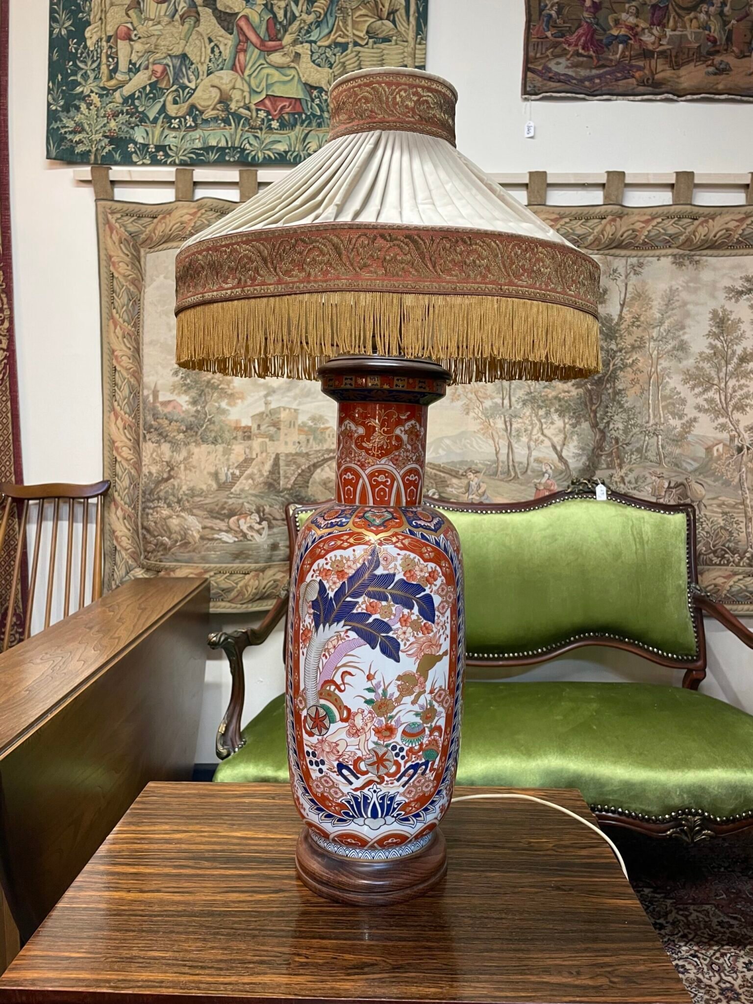 Vintage Japanese Ceramic Imari Style Table Lamp. - Image 2