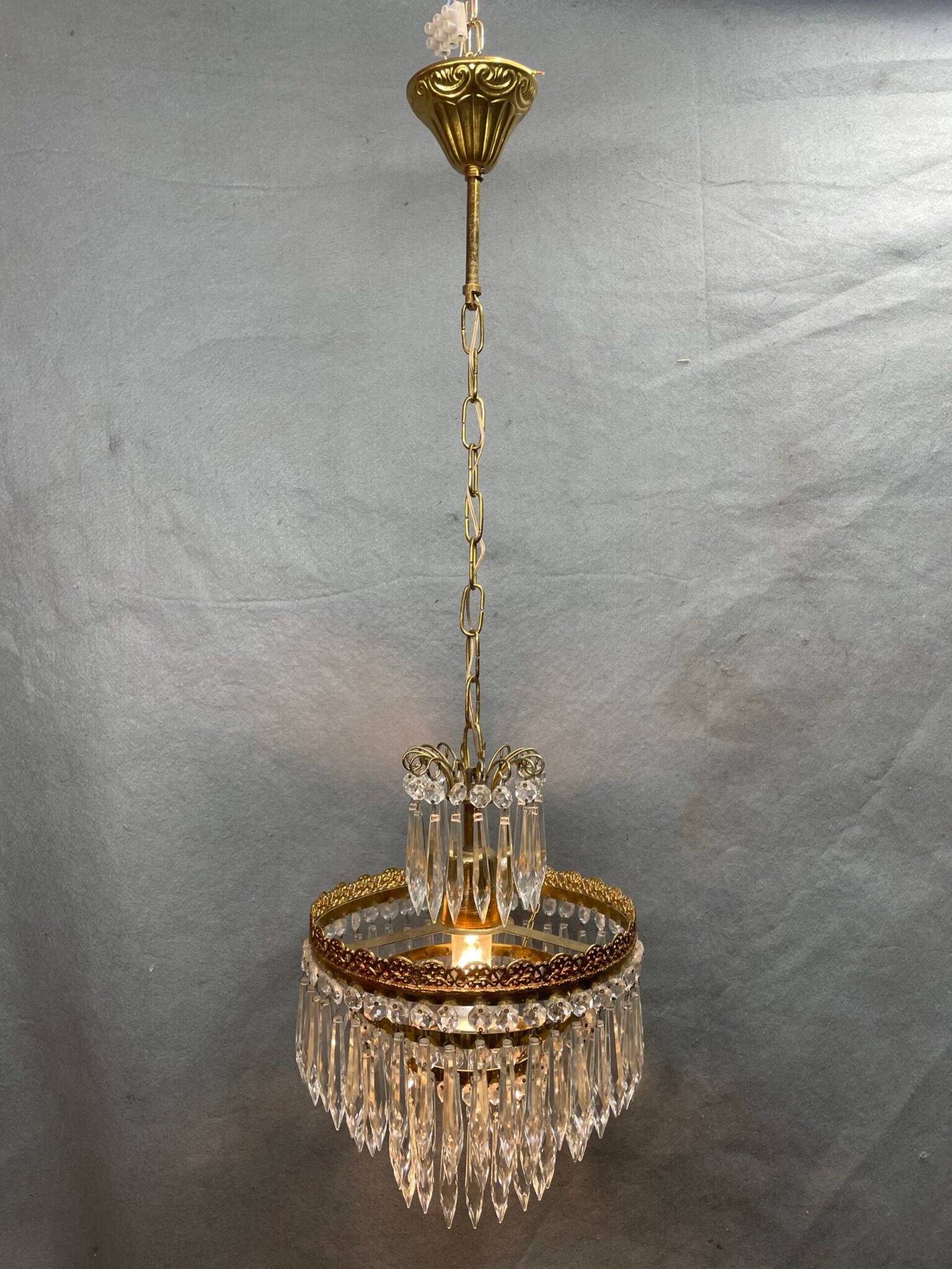 Fabulous Waterfall French Vintage Chandelier. - Image 2