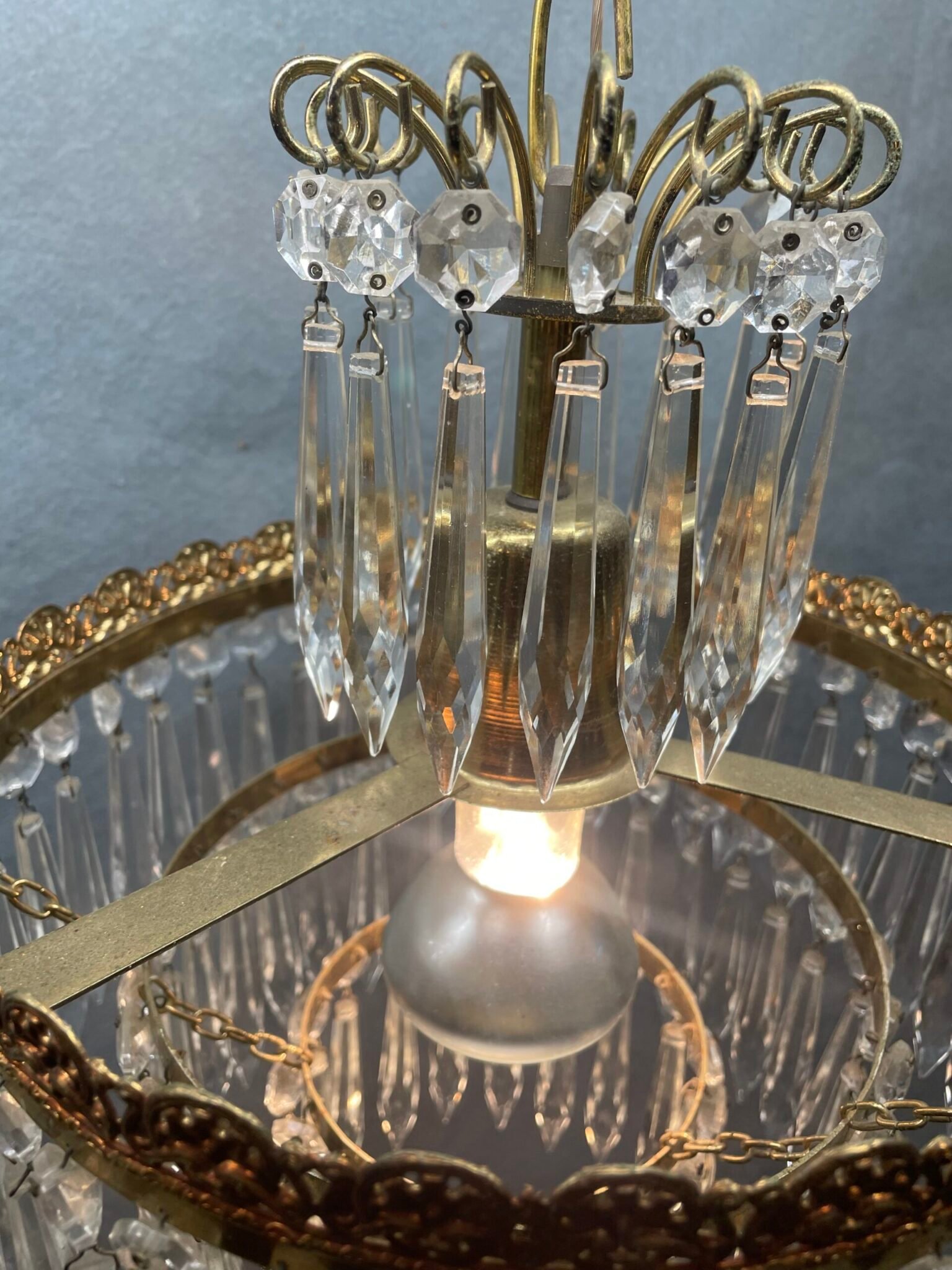 Fabulous Waterfall French Vintage Chandelier. - Image 3