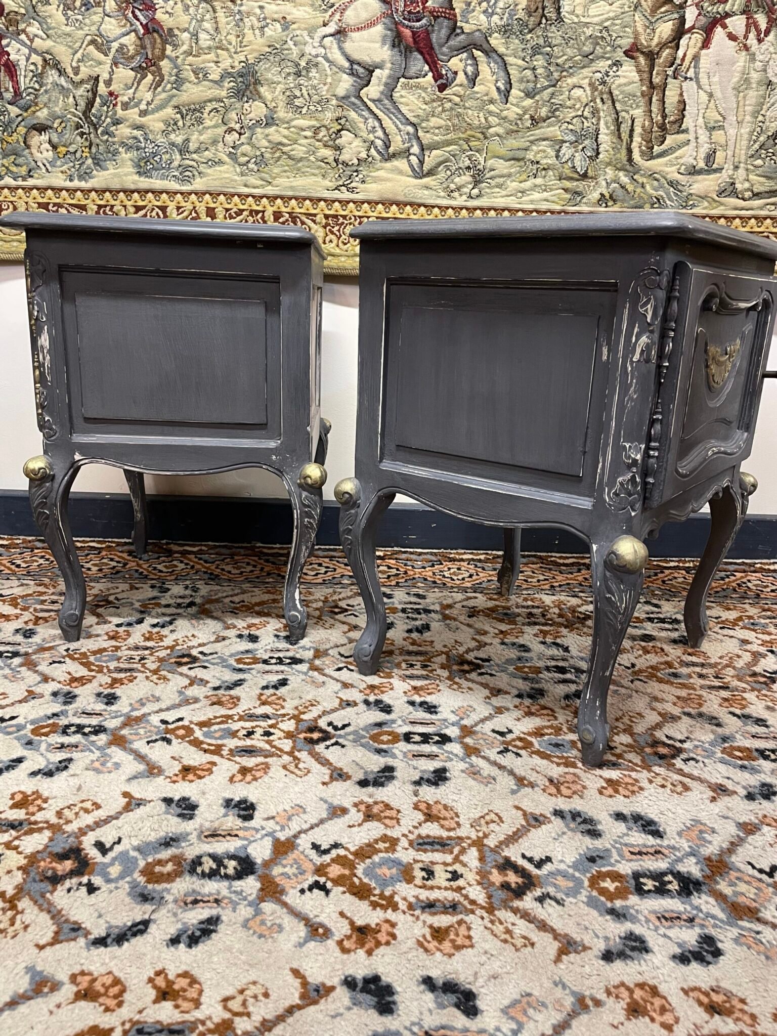Very Nice Pair of Vintage Nightstands / Bedside Lockers. - Image 8
