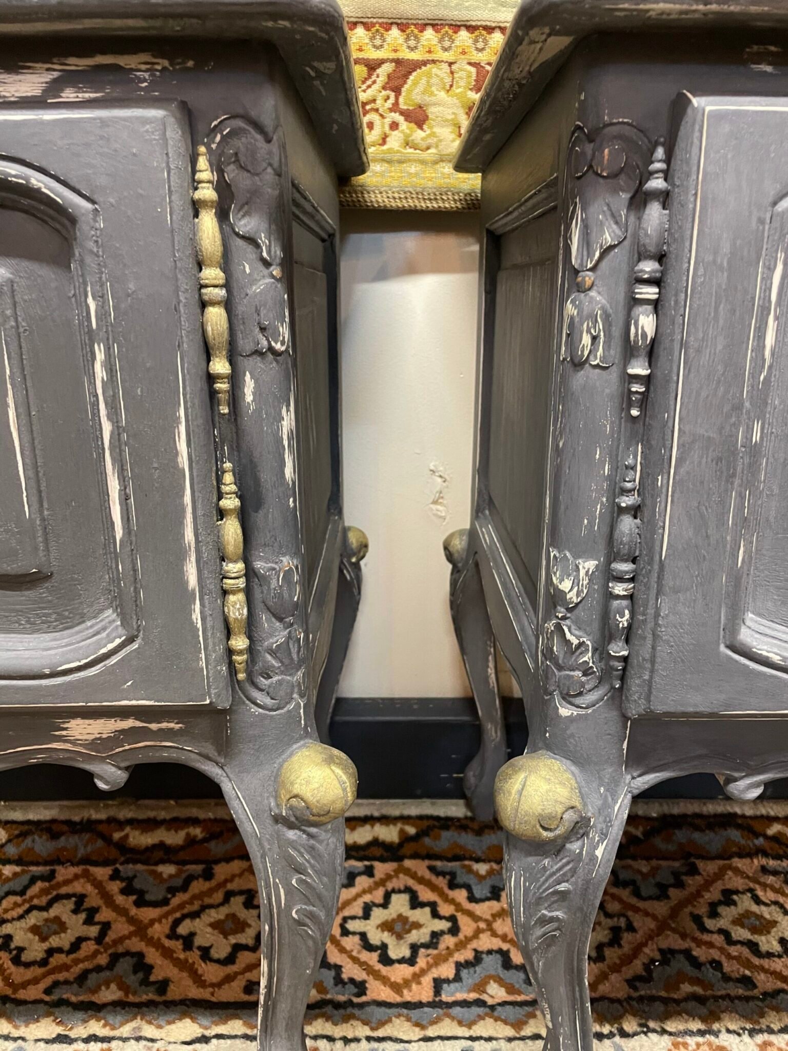 Very Nice Pair of Vintage Nightstands / Bedside Lockers. - Image 5