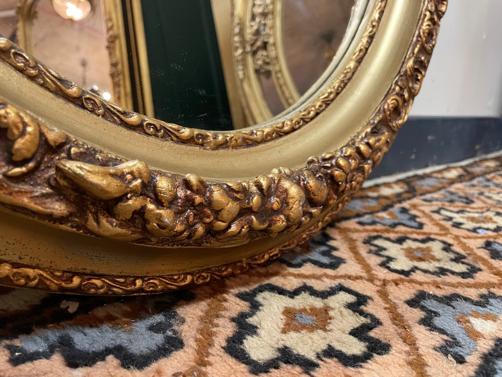 Carved & Gilt Wood French Design Oval Mirror - Image 3