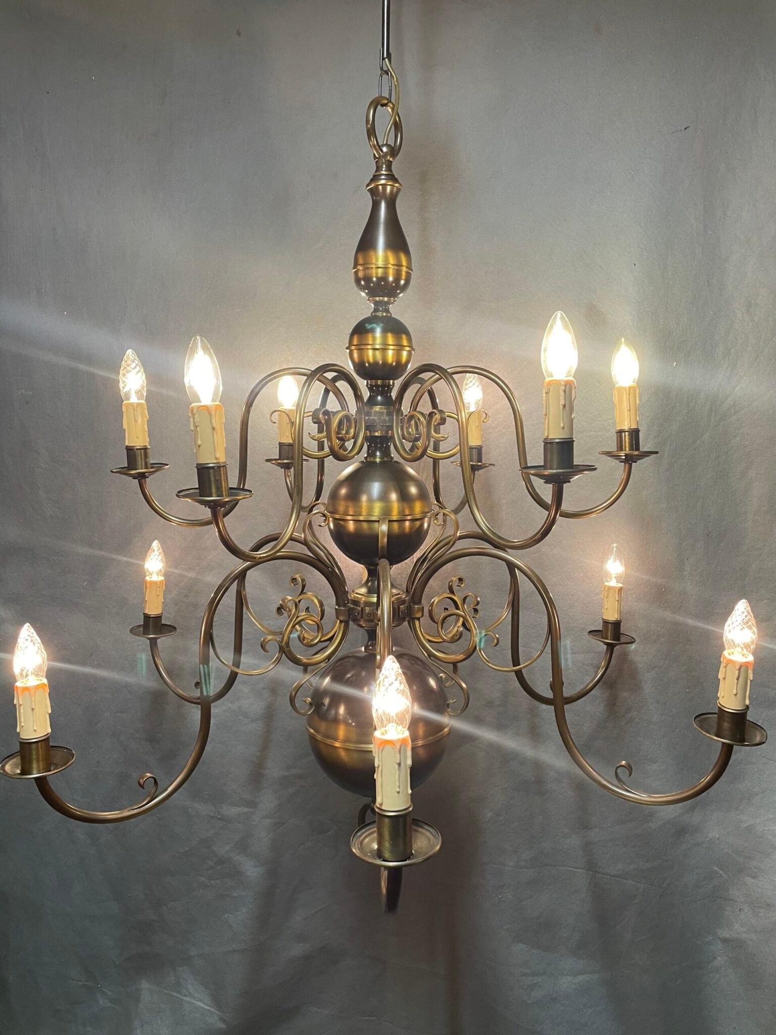 A Very Good Large Two-Tier Flemish Chandelier. - Image 8
