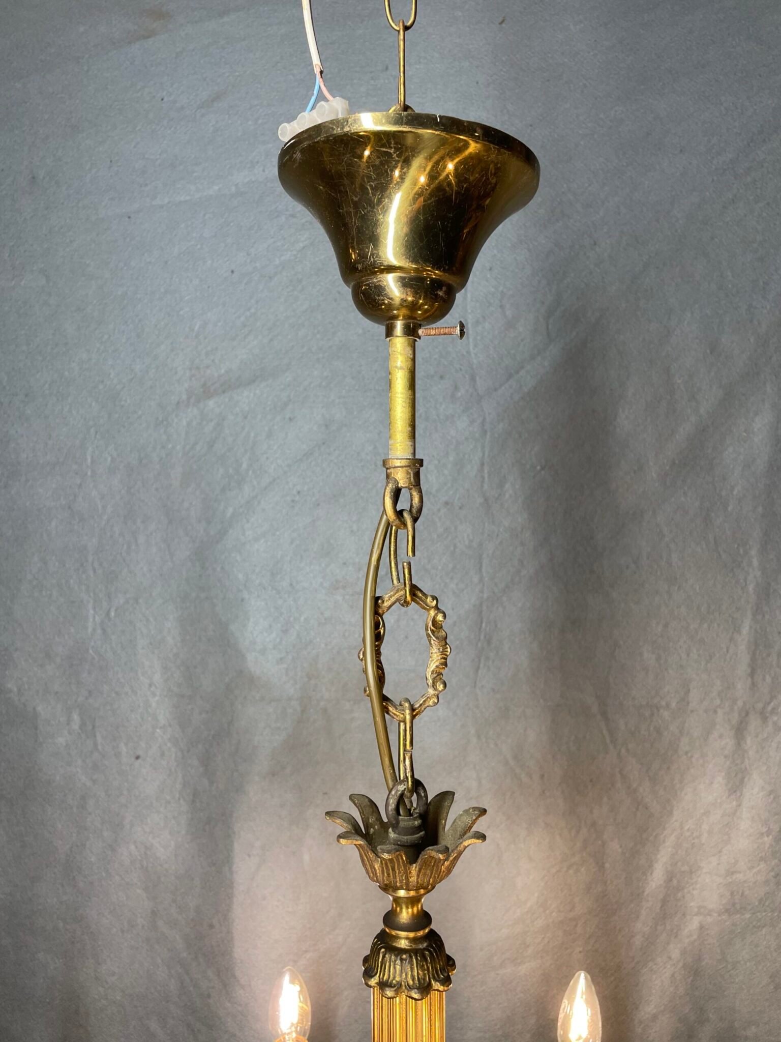 Empire Style Brass and Royal Green Chandelier – 8 Branches - Image 6
