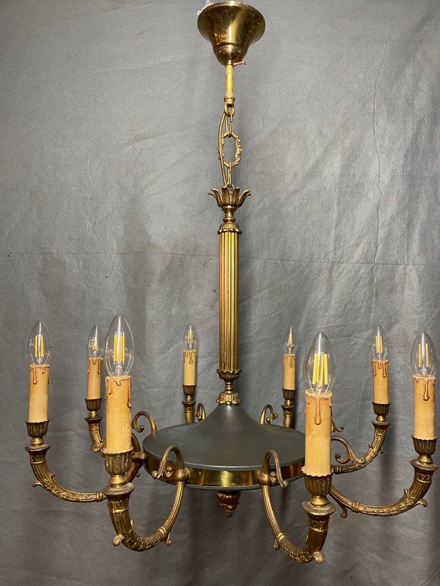 Empire Style Brass and Royal Green Chandelier – 8 Branches - Image 9