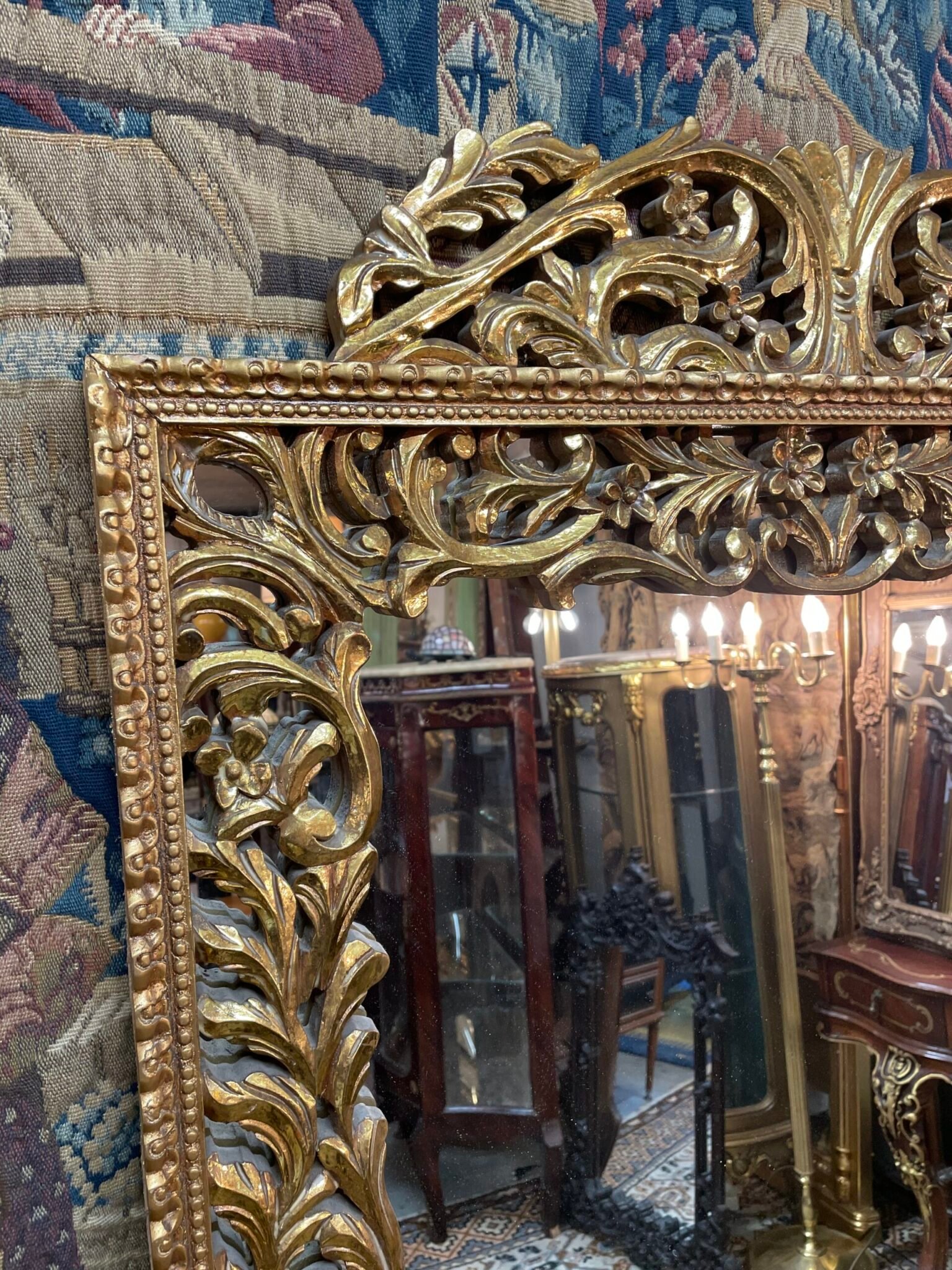 Beautifully Carved Giltwood Freestanding Mirror - Image 2
