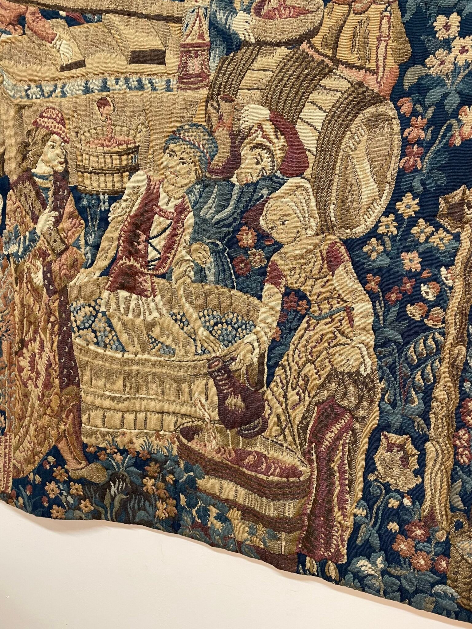 Large 20th Century French Aubusson Style Tapestry , Les Vendanges - Image 3