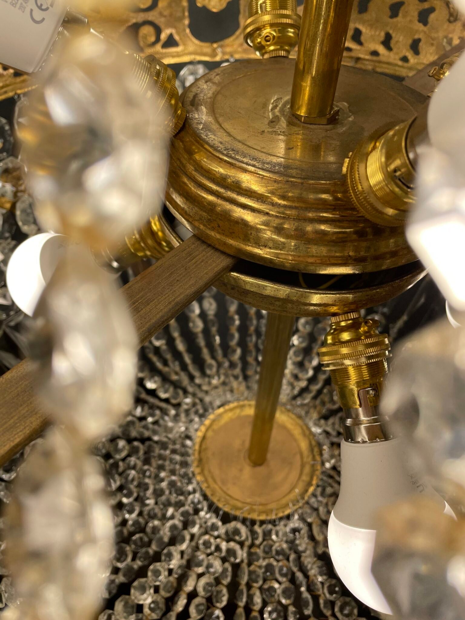 Elegant 20th Century French Empire Style “Sac du Pearl” Chandelier - Image 10