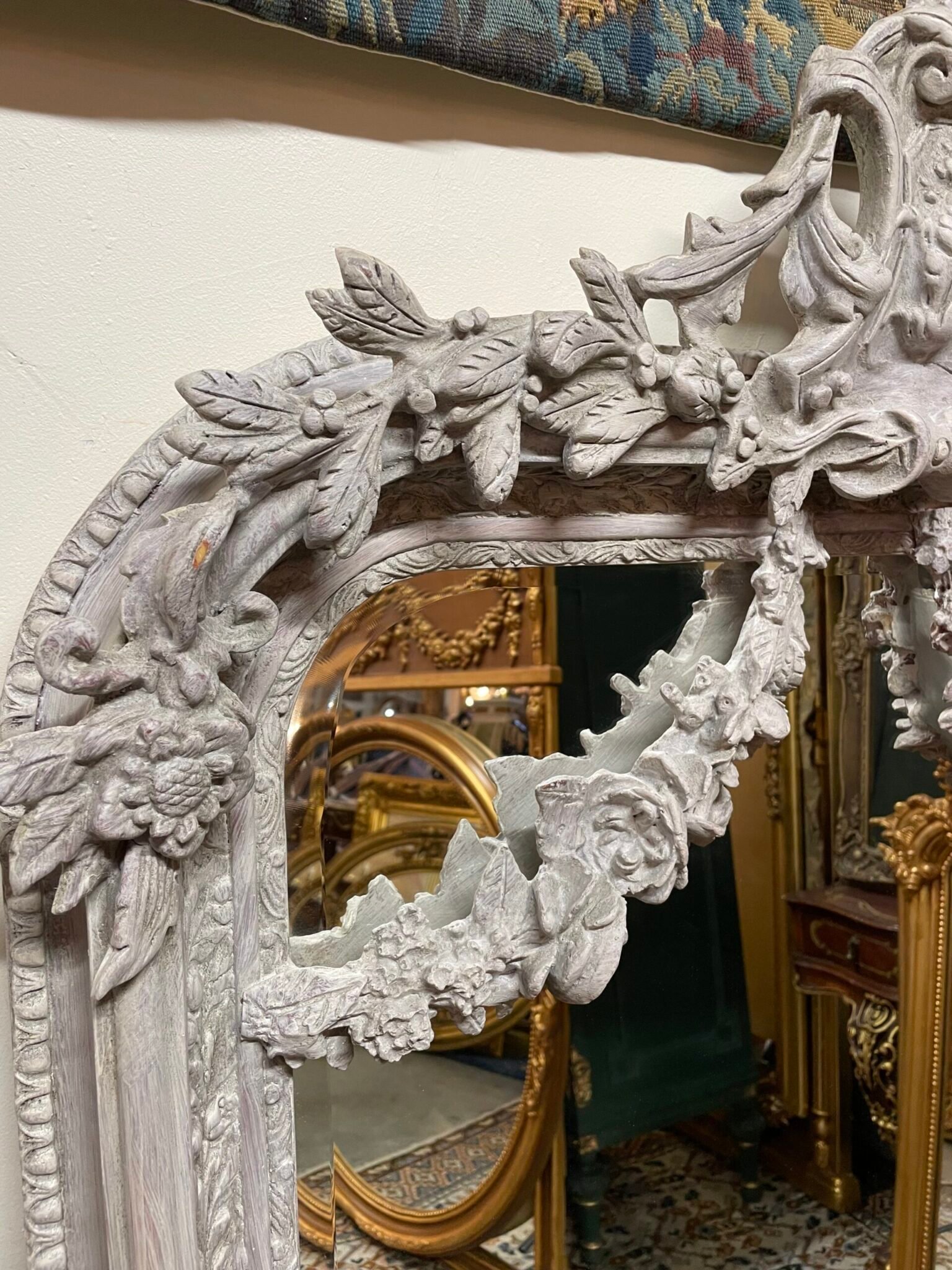 Painted French Style Crest Top Gilt Frame Mirror. - Image 2