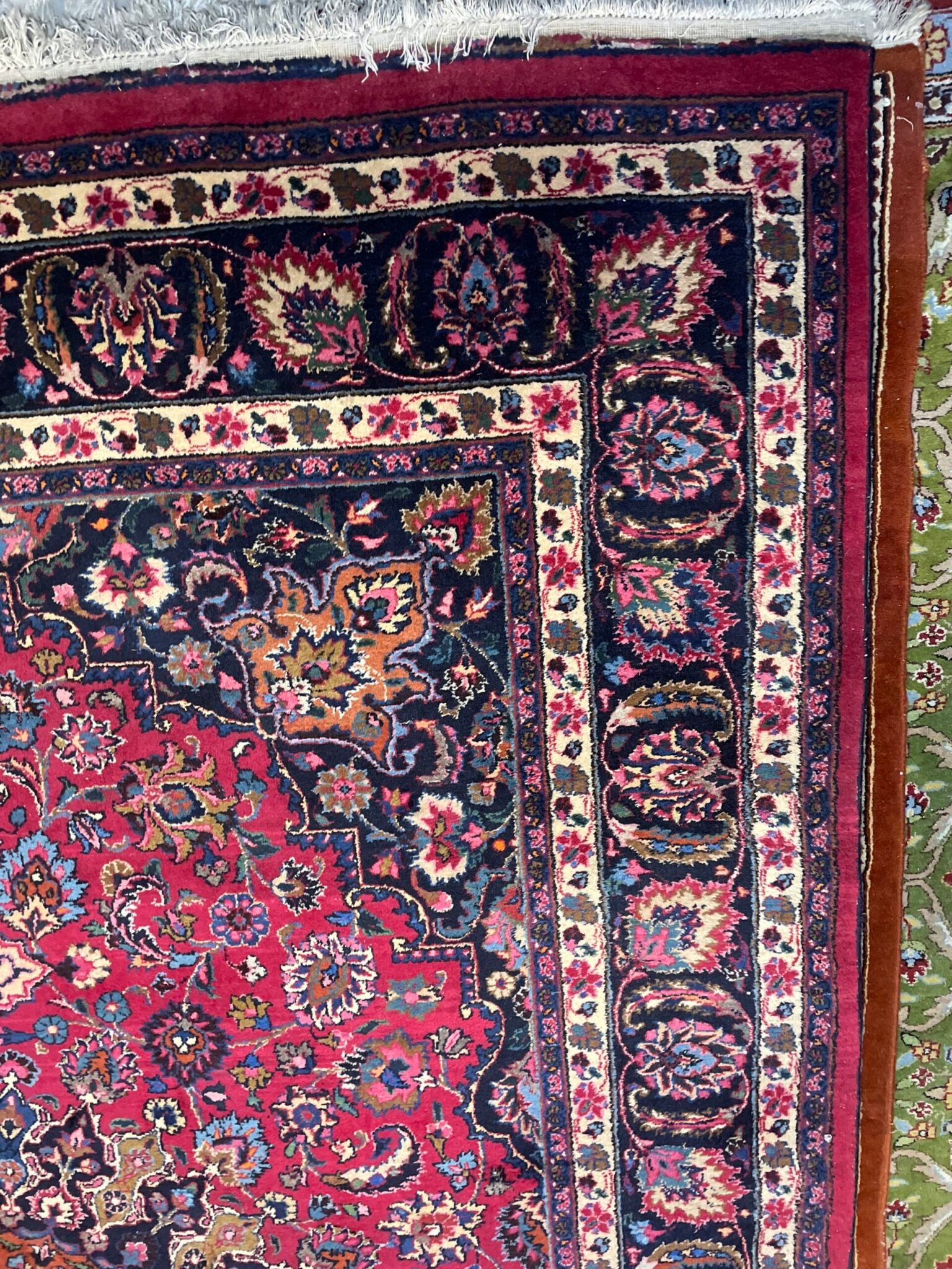 Large Iranian Kashan Hand-Knotted Rug - Image 5