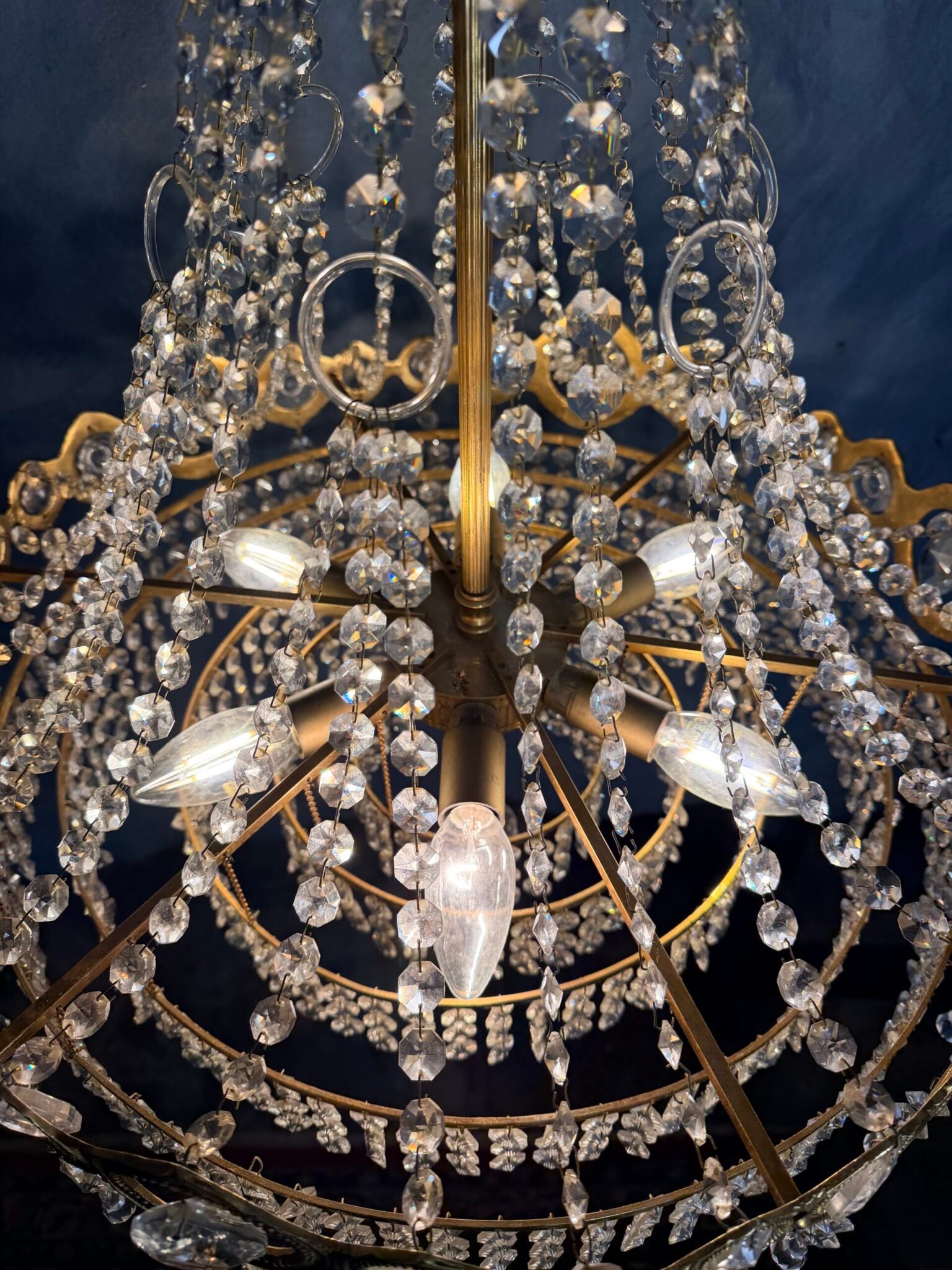 French 1960s Cascading Brass and Crystal Chandelier - Image 7