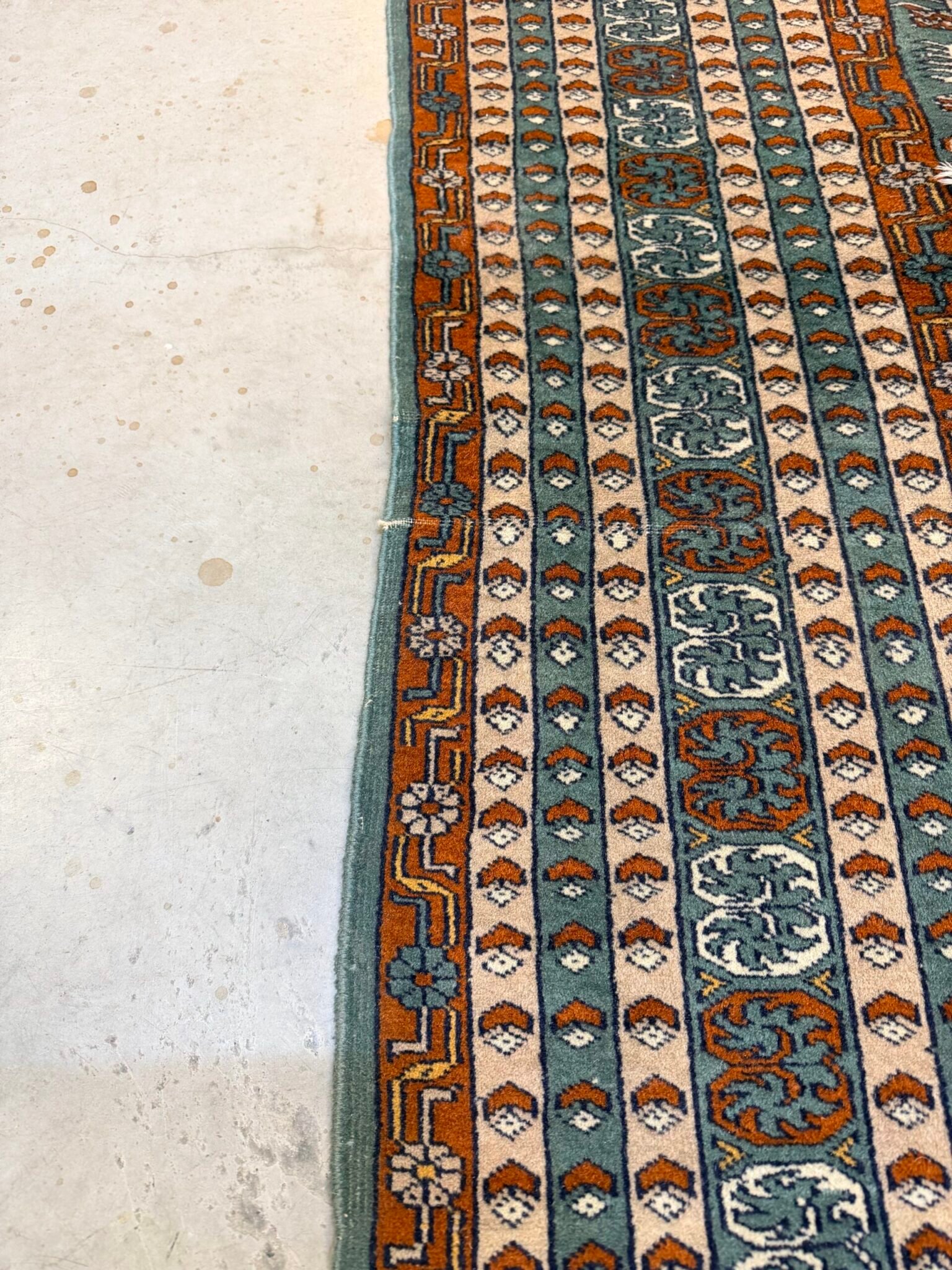 Exquisite Hand Knotted Shirvan Wool Rug - Image 5