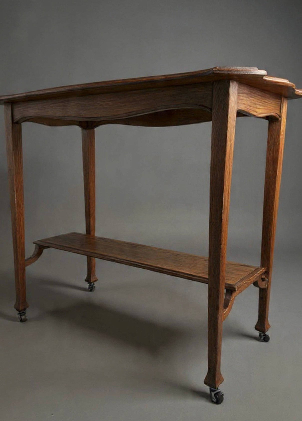 Early 20th Century Arts and Crafts Occasional Table on Castors - Image 3