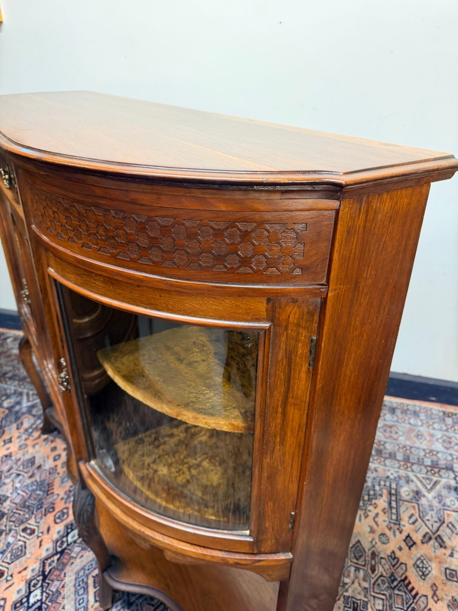 Early 20th Century Bow Front Walnut Display Cabinet with Beveled Glass Doors - Image 9