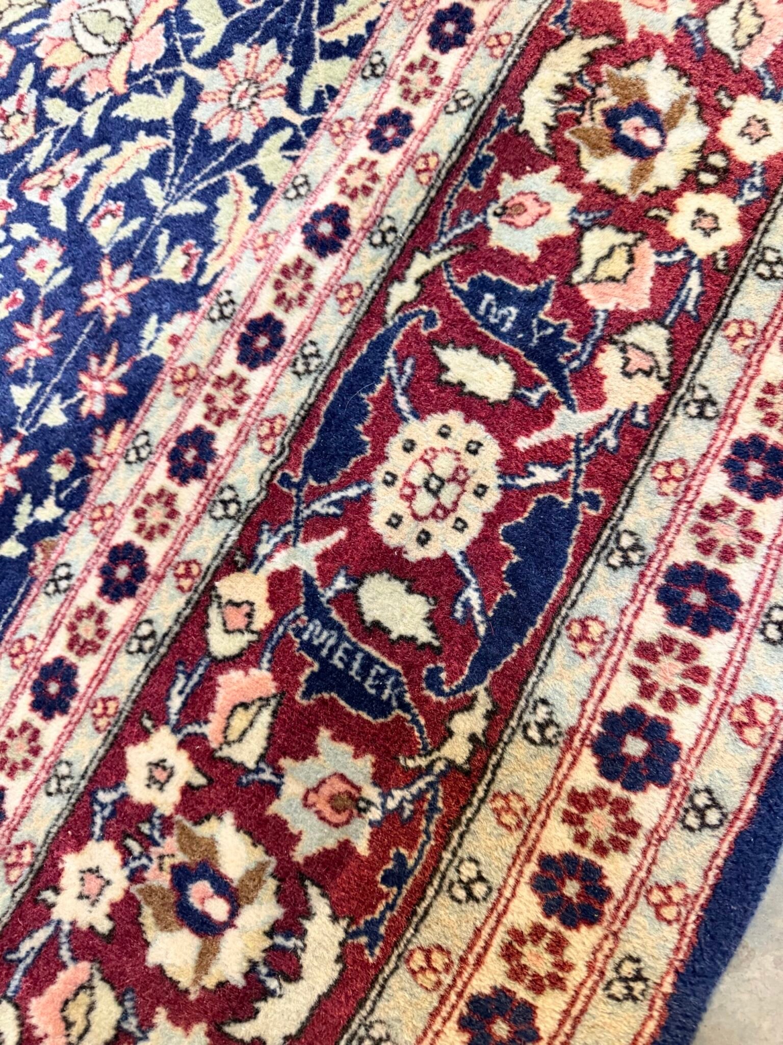 Elegant Hand Knotted Kerman Rug in Excellent Condition - Image 5