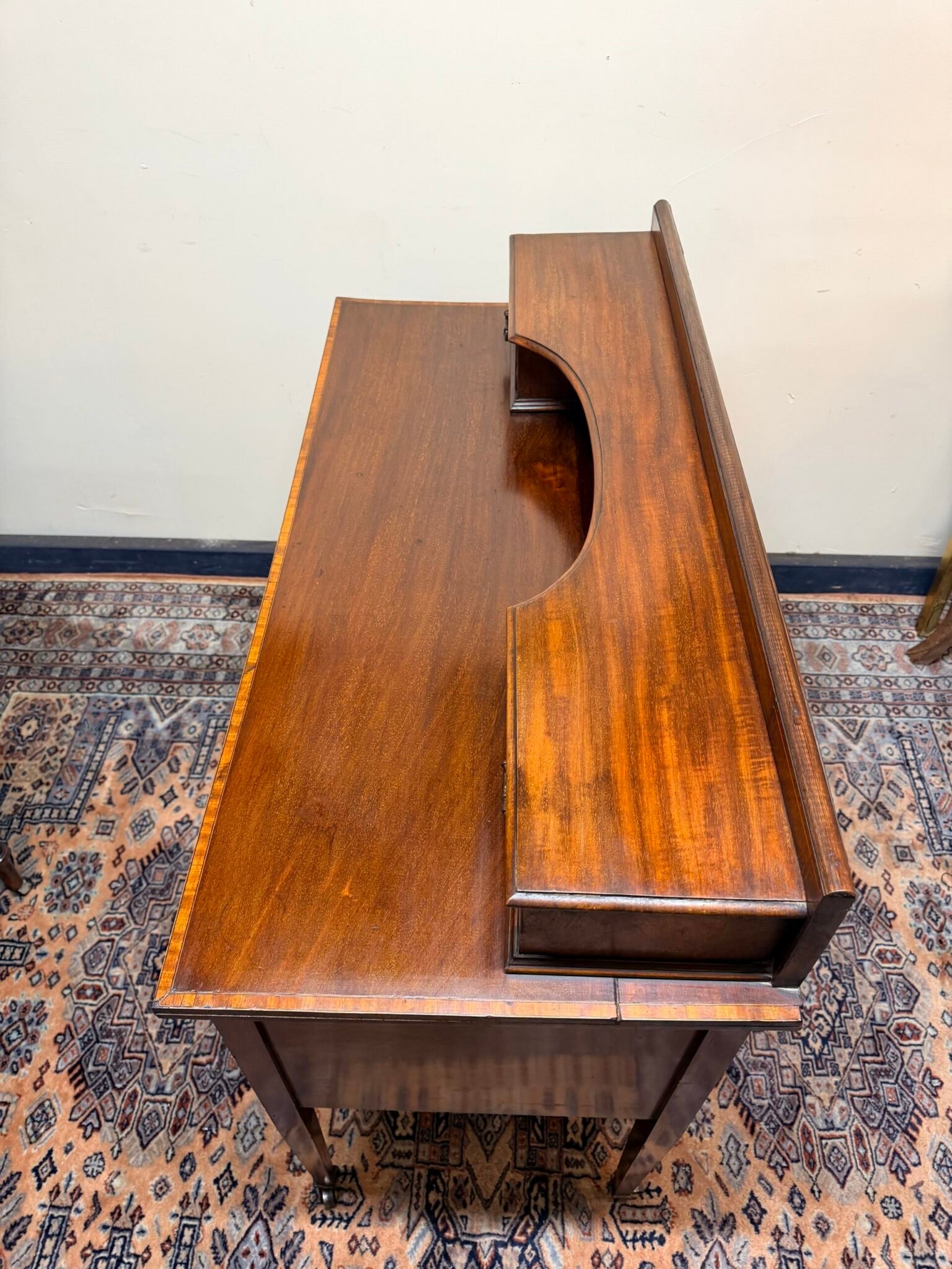 Edwardian Inlaid Mahogany Dressing Table / Chest of Drawers on Castors - Image 5