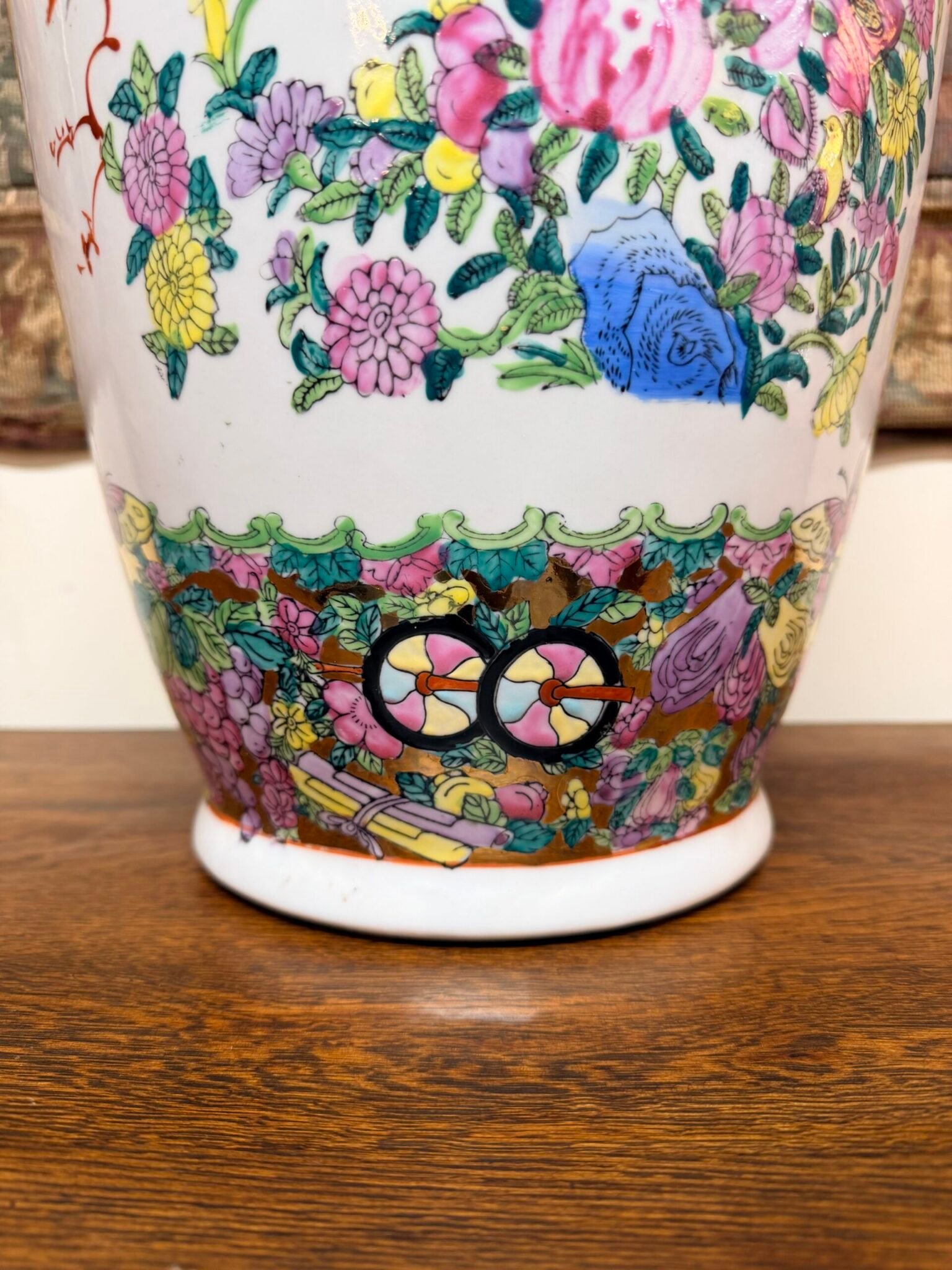 Vintage Hand-Painted Famille Rose Ceramic Vase - Image 2