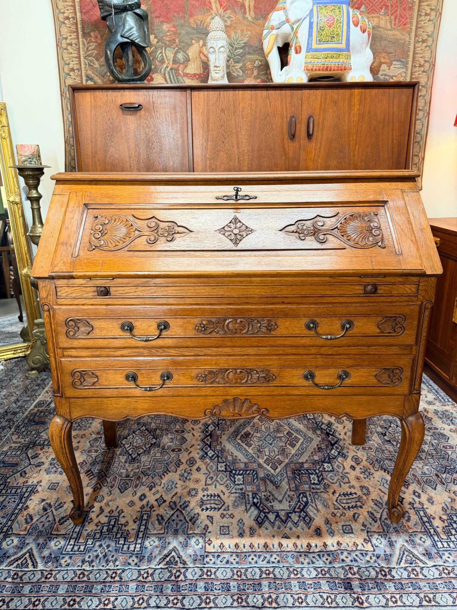 Elegant Vintage Oak Ladies Writing Bureau or Desk - Image 6