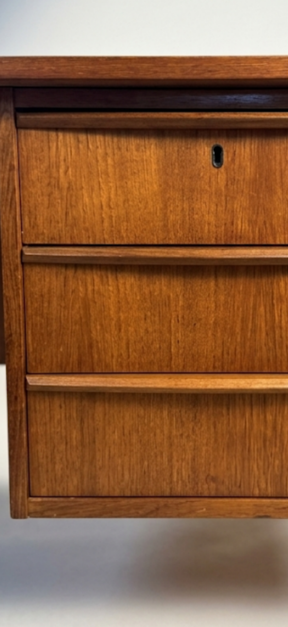 Elegant Mid-Century Danish Teak Writing Desk - Image 3