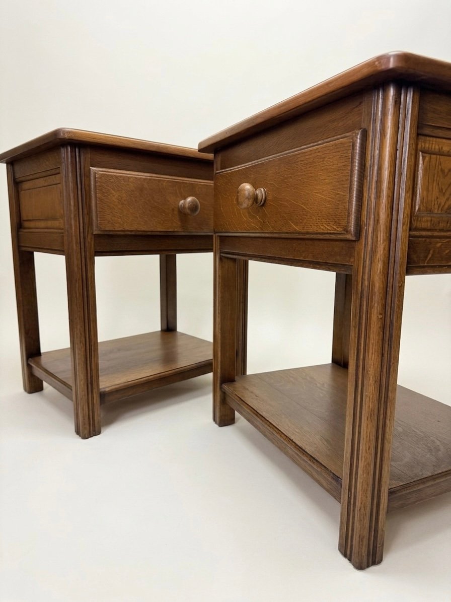 Pair of Vintage Solid Oak Country-Style Nightstands - Image 3