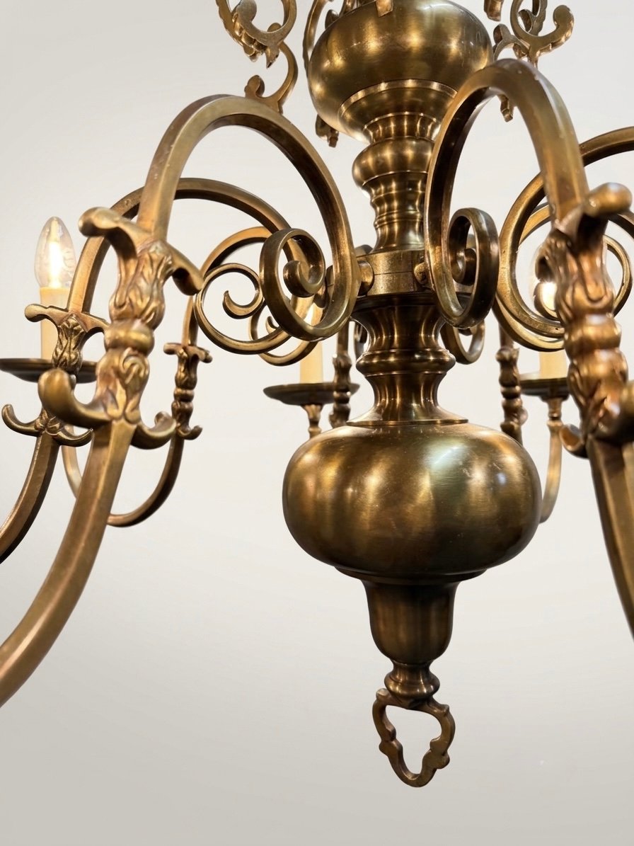 Exquisite Quality Antique Eight-Branch Flemish Brass Chandelier - Image 5