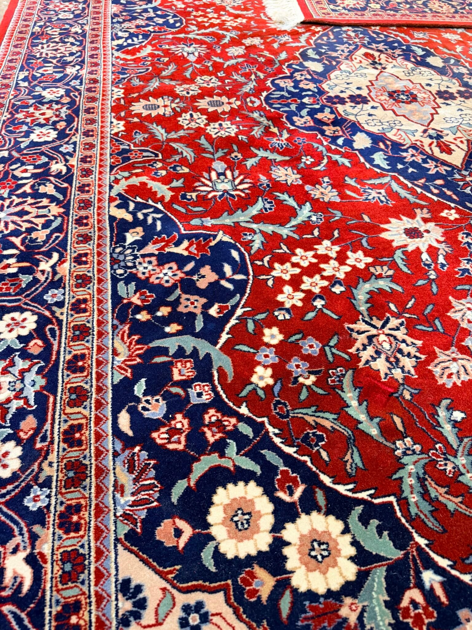 Exquisite Vintage Keshan Persian Hand Knotted Rug - Image 2