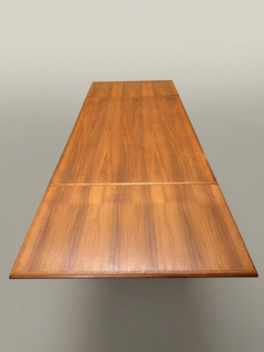 Elegant Mid-Century Danish Teak Extending Dining Table - Image 6