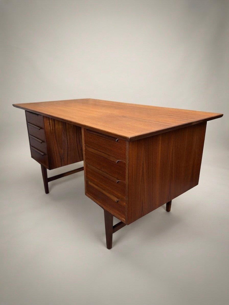 Mid - Century 1960s Danish Teak Desk - Image 2