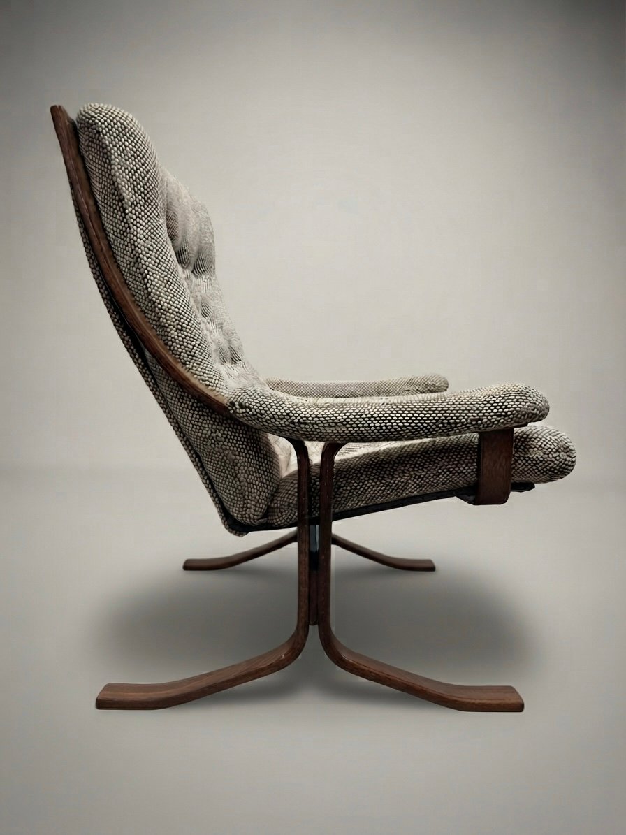 Stunning Pair of Mid-Century Modern "Partner" Armchairs attributed to John Hjortdal - Image 4