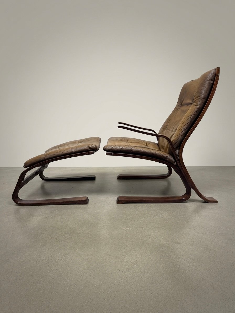 Superb Mid-Century Norwegian Lounge Chairs with Footstool Attributed to Elsa & Nordahl Solheim - Image 4