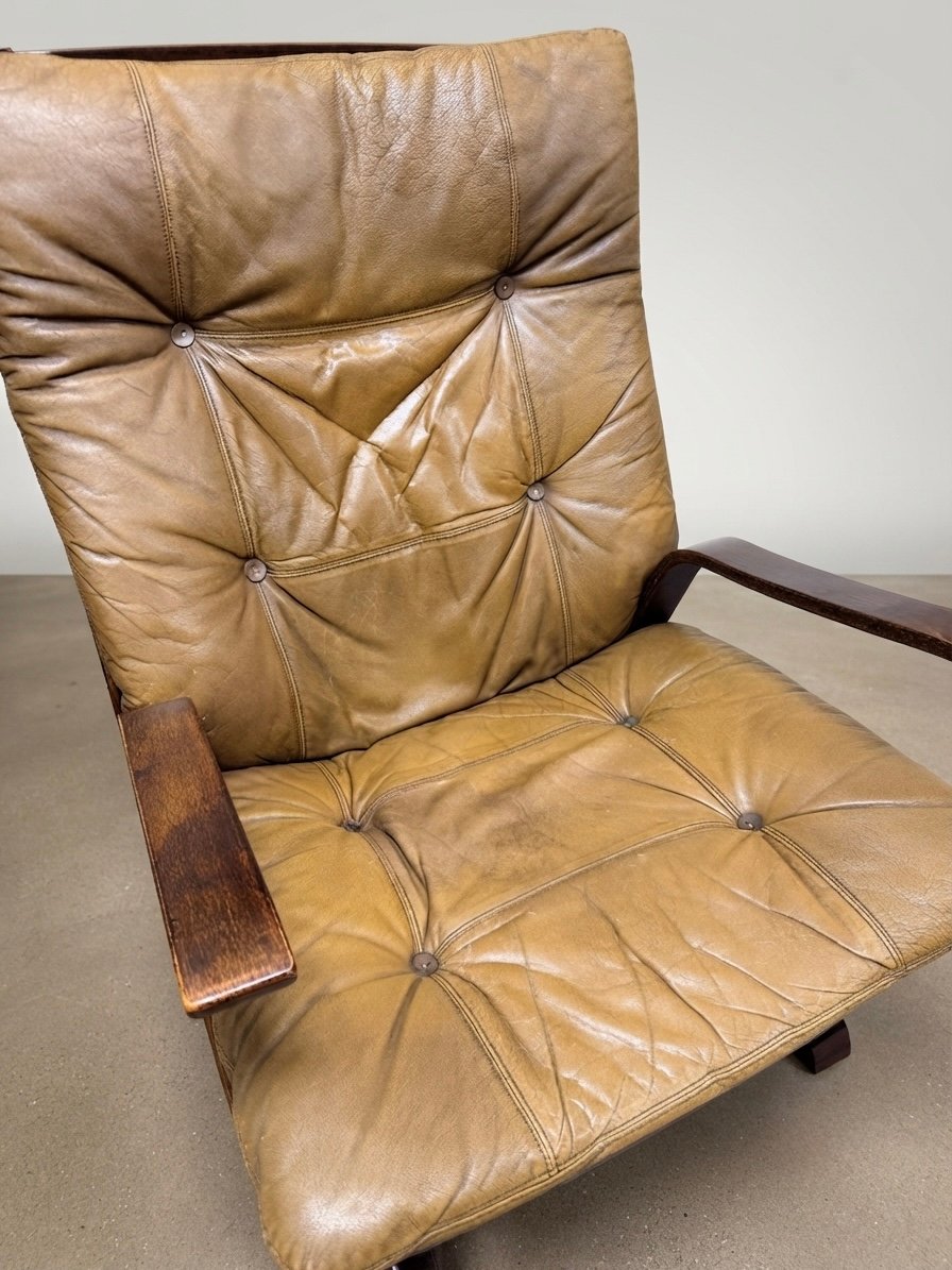 Superb Mid-Century Norwegian Lounge Chairs with Footstool Attributed to Elsa & Nordahl Solheim - Image 7
