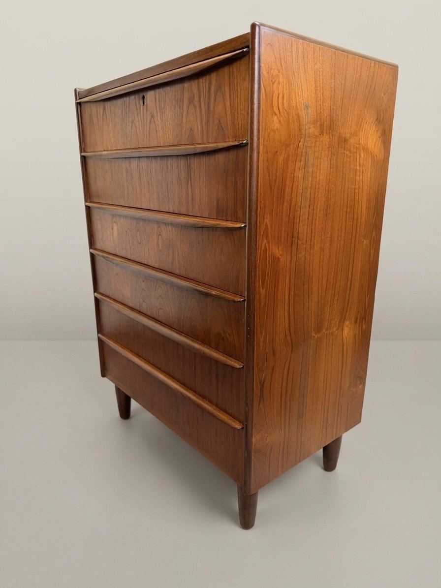 Danish Mid Century Teak Six Drawer Tallboy - Image 3
