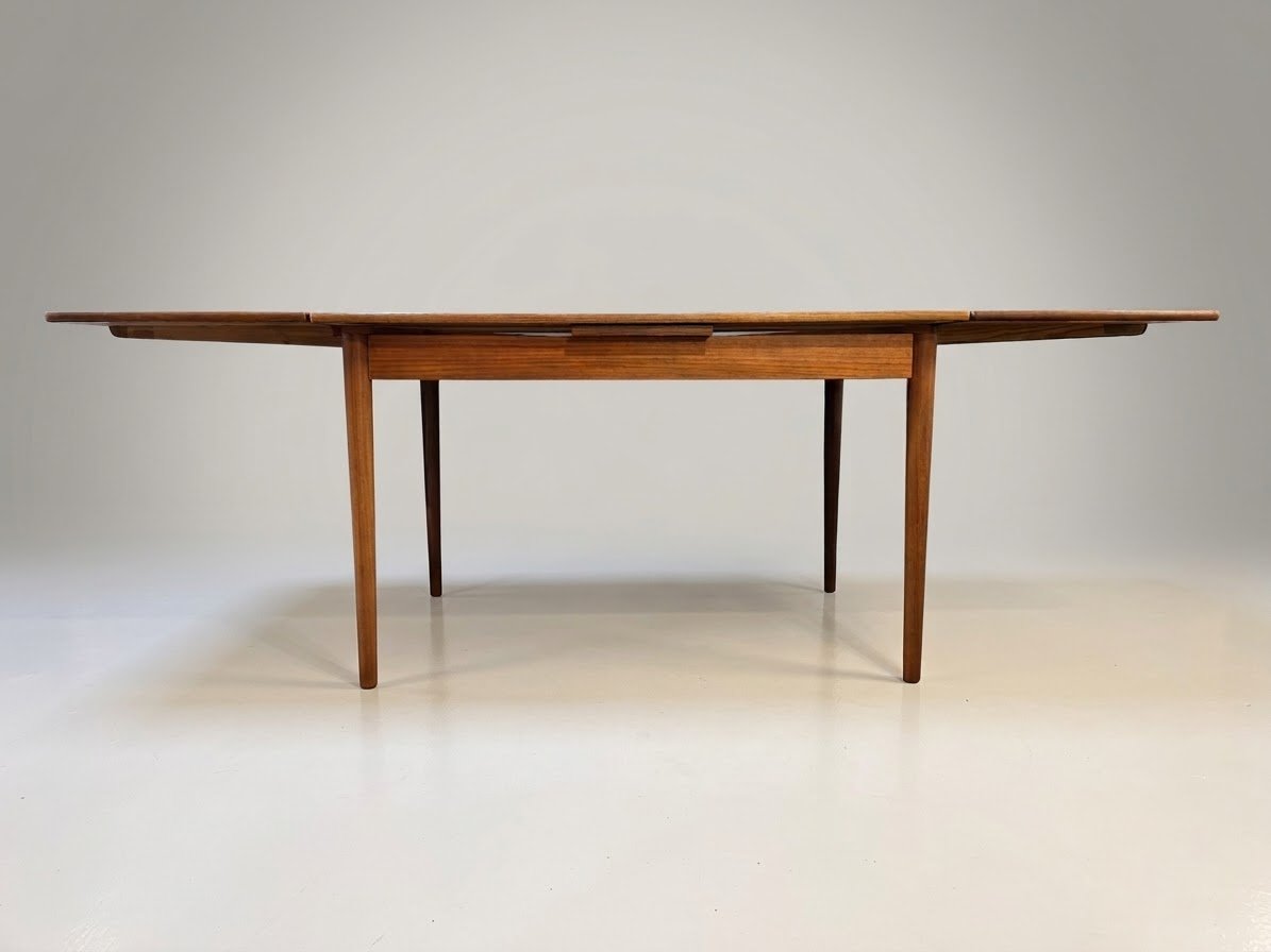 Mid-Century Danish Teak Dining Table (1960s) - Image 2