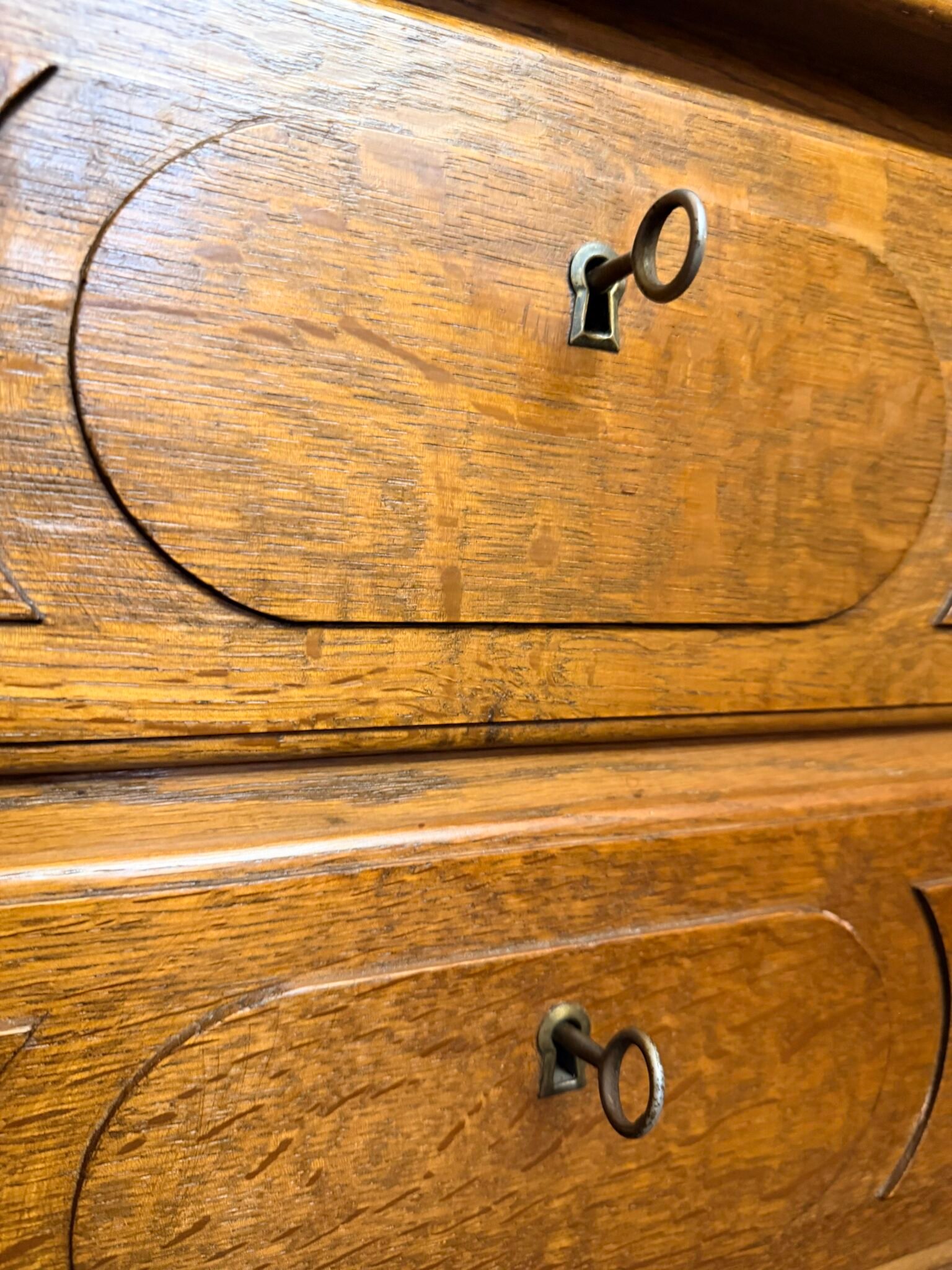 Early 20th Century French Solid Oak Chest of Drawers - Image 4