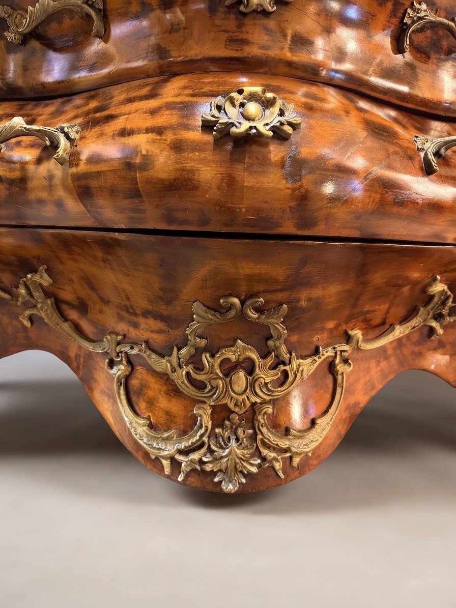 Magnificent French-Style Large Bombe Chest of Drawers w. Marble Top - Image 4