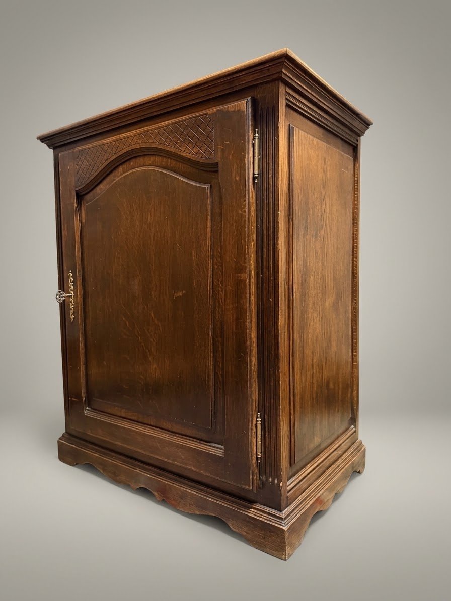 Early 20th Century French Country Oak Side Cabinet - Image 4