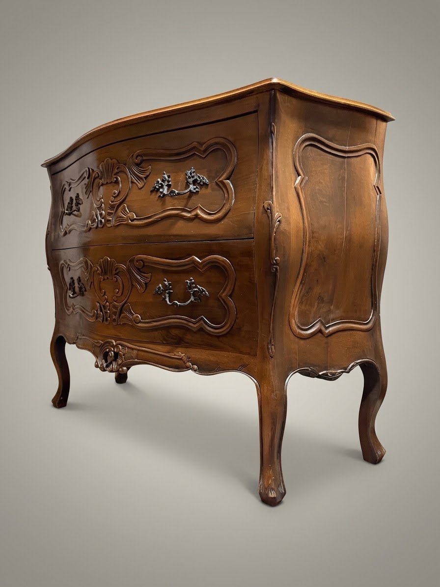 Mid 20th Century Italian Walnut Bombe Chest of Drawers - Image 6